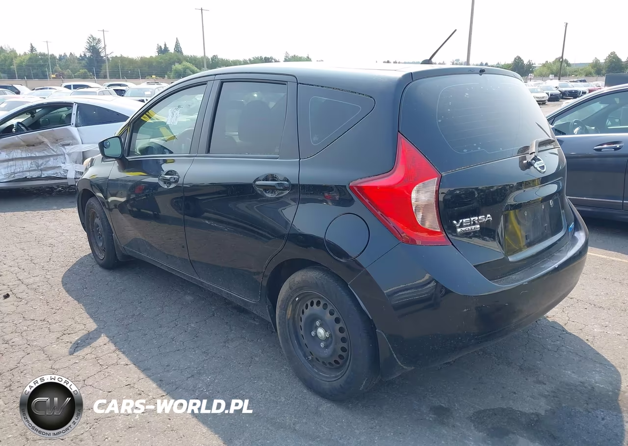 2015 Nissan Versa Note S Plus VIN:3N1CE2CPXFL450370 - 3