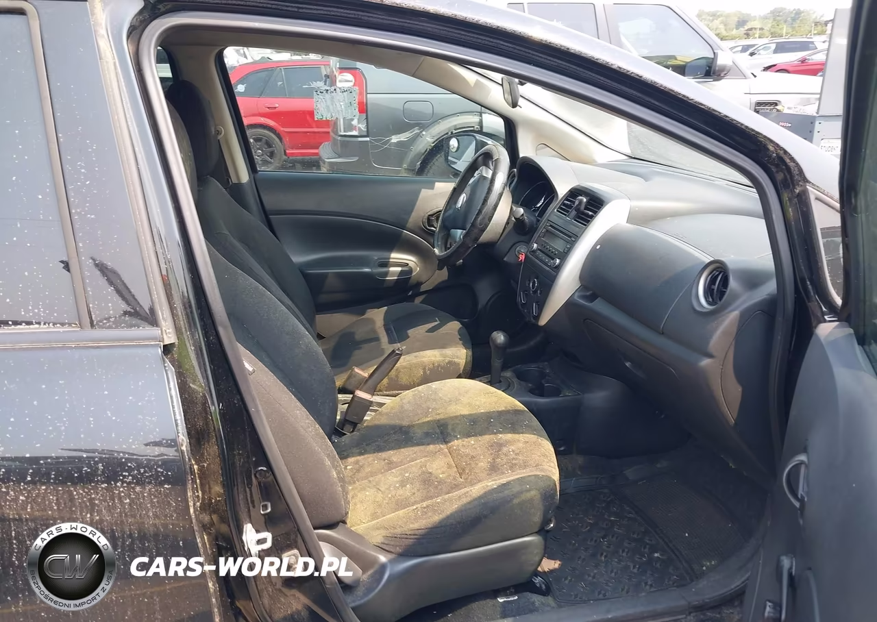 2015 Nissan Versa Note S Plus VIN:3N1CE2CPXFL450370 - 5
