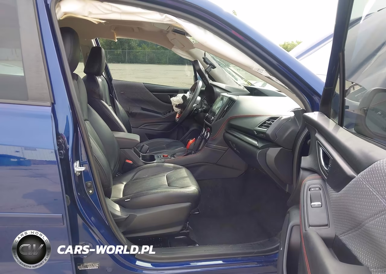 2024 Subaru Forester Sport VIN:JF2SKAGC4RH428744 - 5