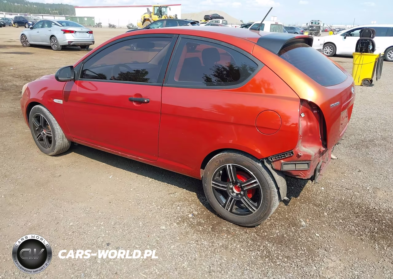 2008 Hyundai Accent Gs VIN:KMHCM36C98U098093 - 3