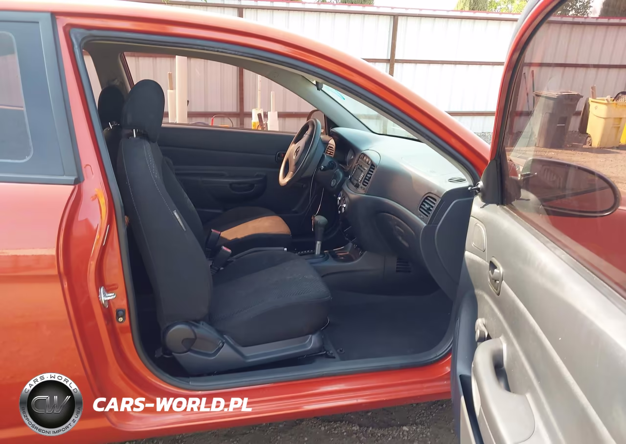 2008 Hyundai Accent Gs VIN:KMHCM36C98U098093 - 5