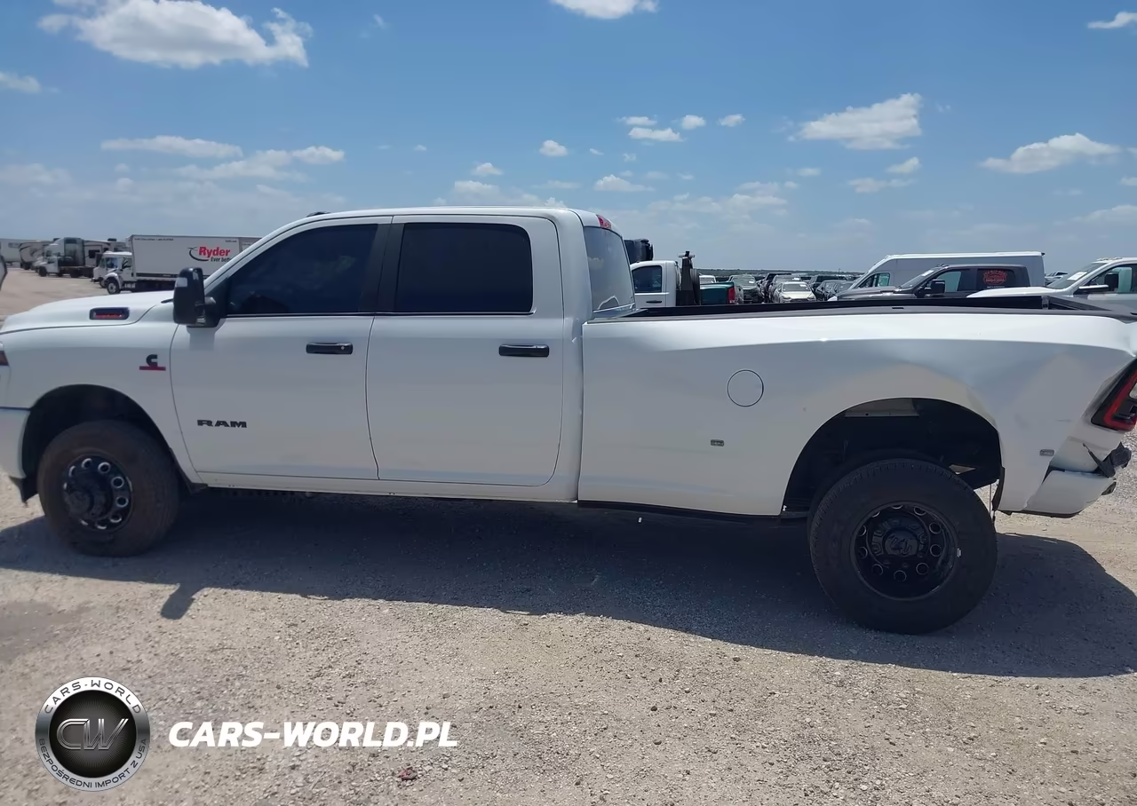 2026 Ram 3500 Lone Star 4X4 8' Box VIN:3C63RRHL0TG275039 - 14