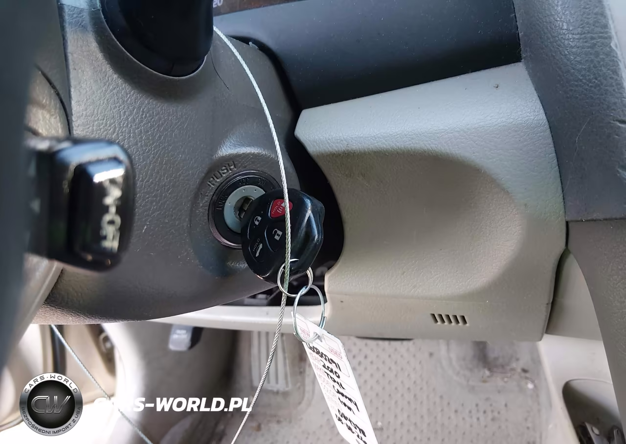 2010 Toyota Camry Le VIN:4T1BF3EKXAU084398 - 11