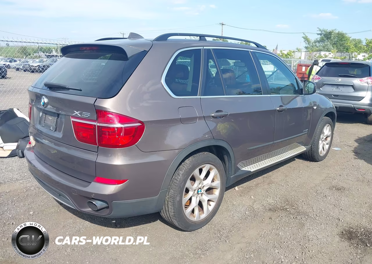 2013 BMW X5 xDrive35I-xDrive35I Premium-xDrive35I Sport Activity VIN:5UXZV4C58D0E02525 - 4