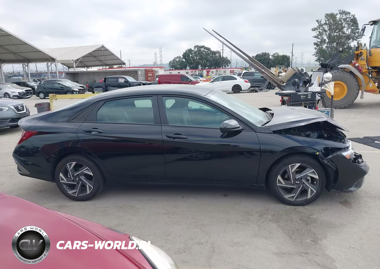 2025 Hyundai Elantra Sel Sport VIN:KMHLM4DG3SU095936 - 13