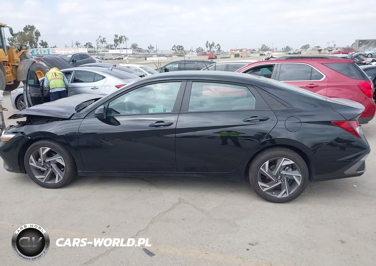 2025 Hyundai Elantra Sel Sport VIN:KMHLM4DG3SU095936 - 14