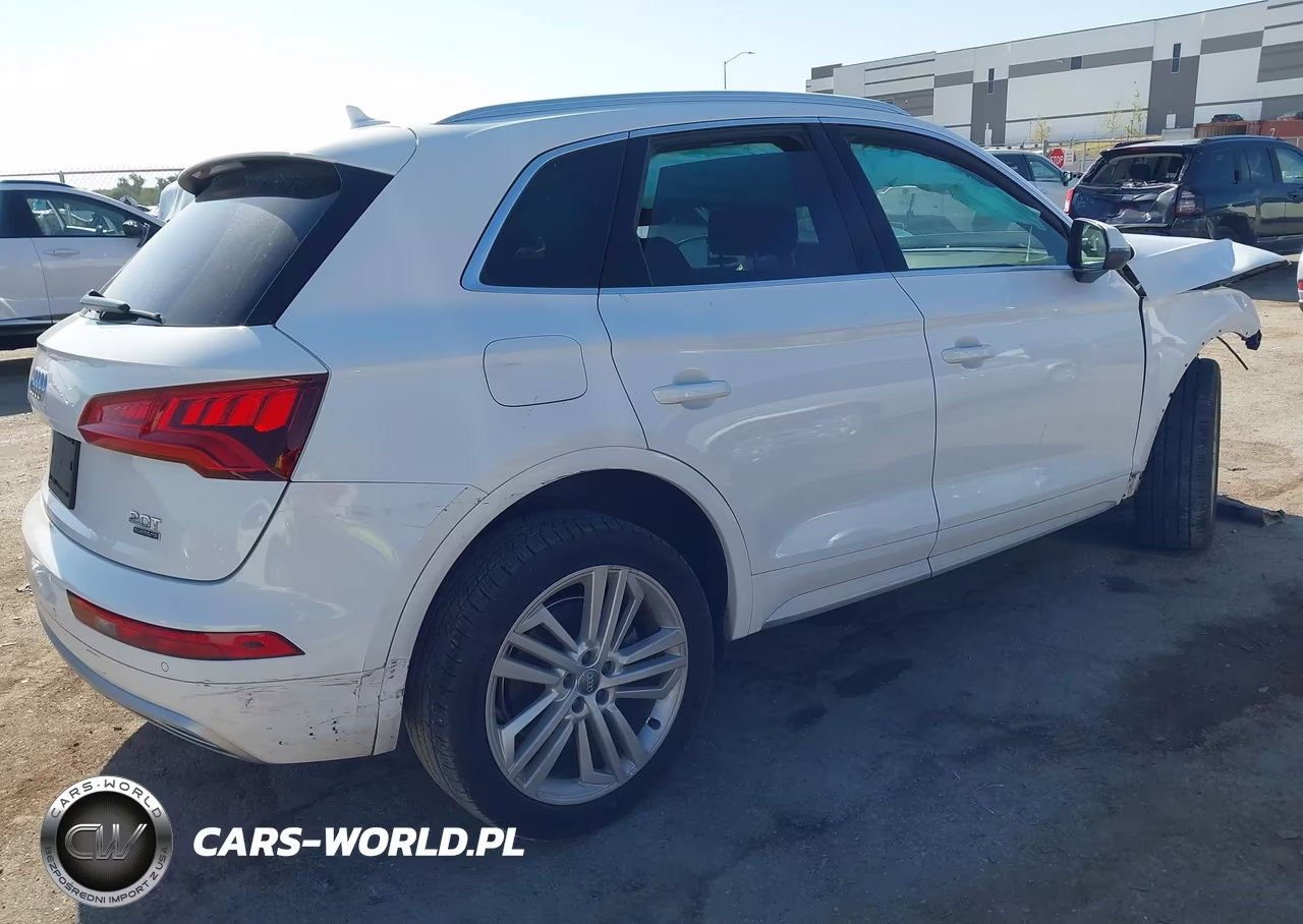 2018 Audi Q5 2.0T Premium-2.0T Tech Premium VIN:WA1BNAFY3J2139889 - 4