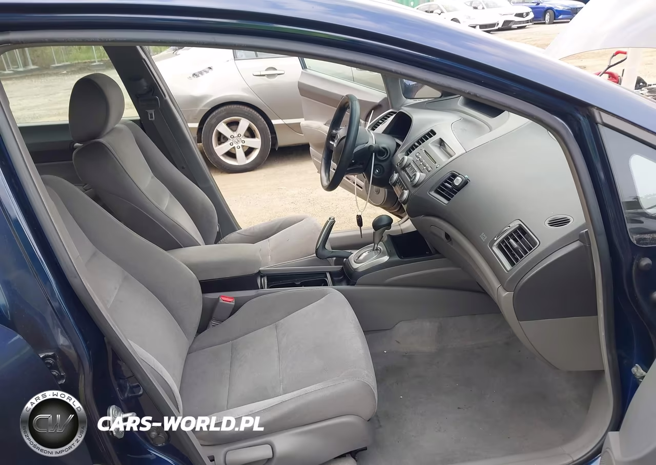 2008 Honda Civic Lx VIN:2HGFA16508H500636 - 5