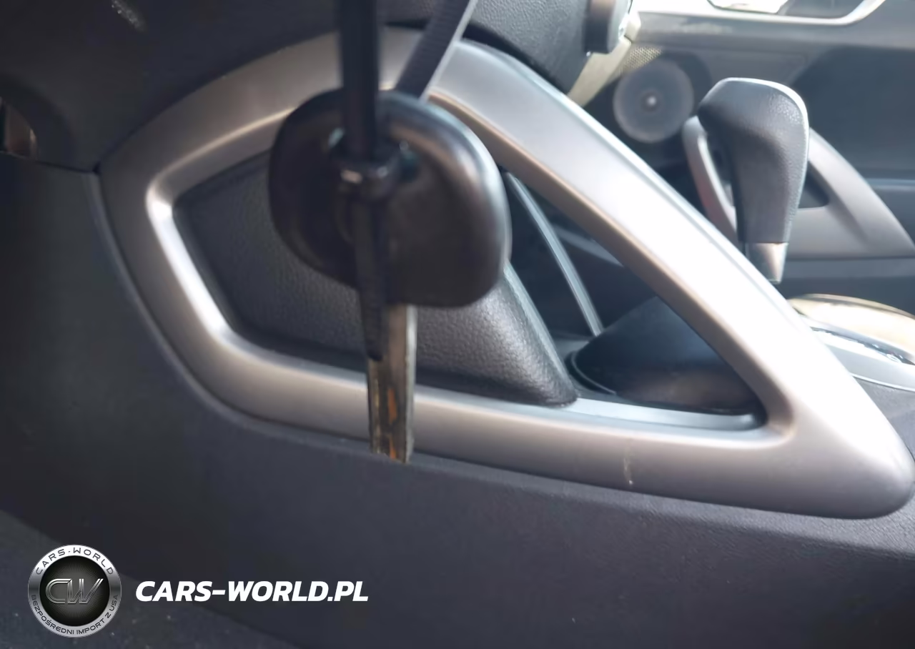 2015 Hyundai Veloster VIN:KMHTC6AD1FU236467 - 11