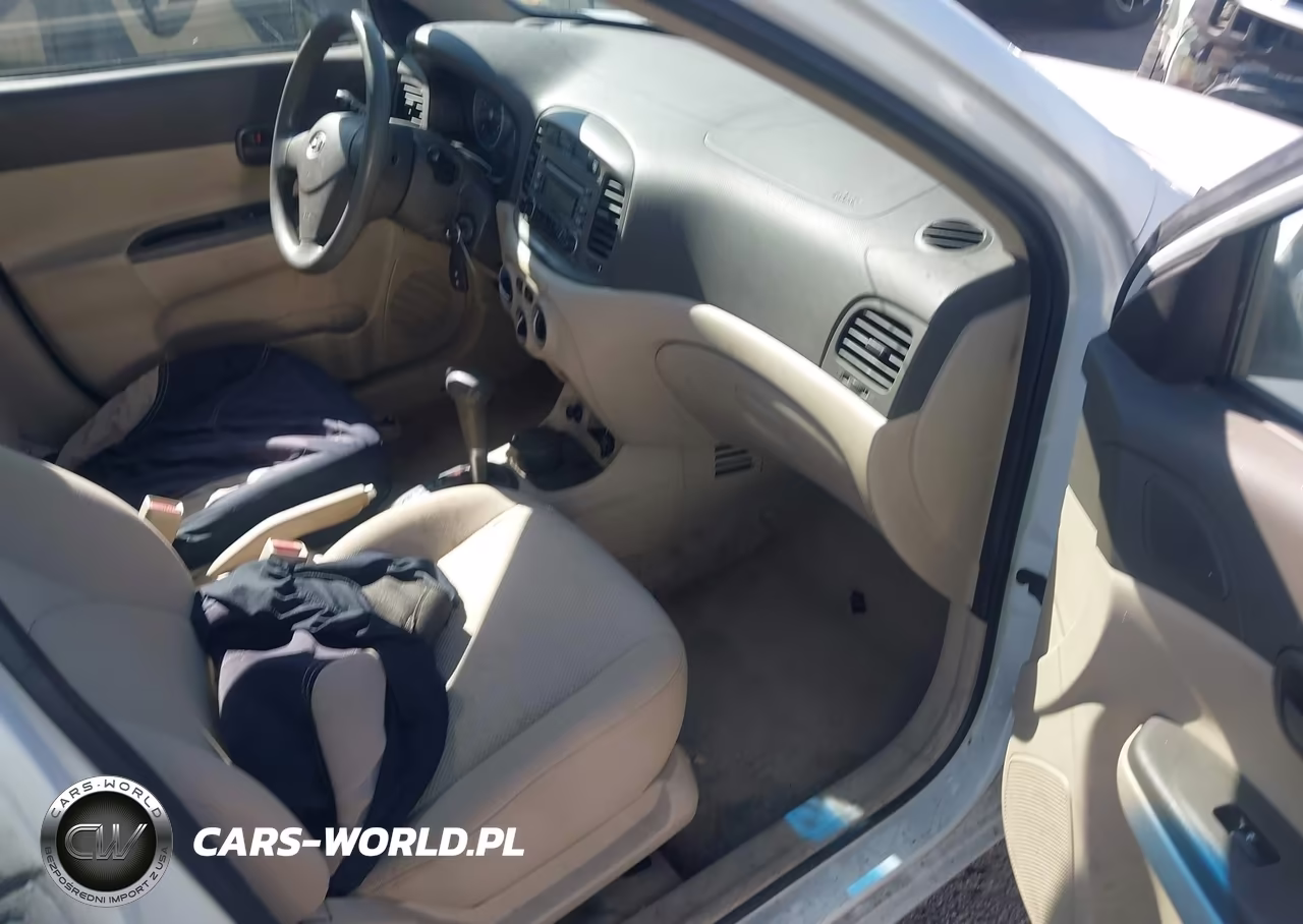 2006 Hyundai Accent VIN:KMHCN46C77U102241 - 5