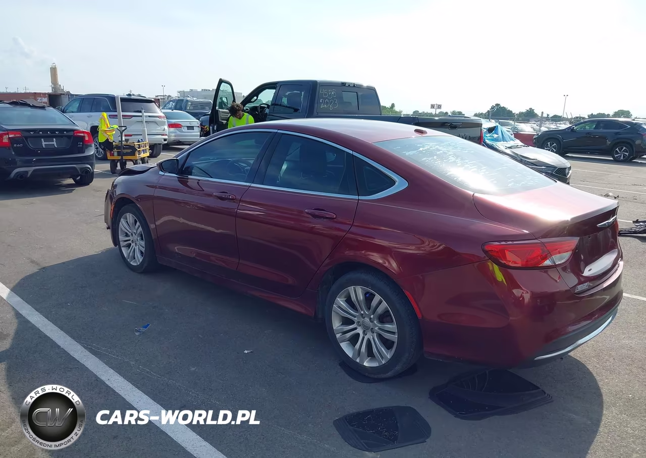 2015 Chrysler 200 Limited VIN:1C3CCCABXFN553101 - 3