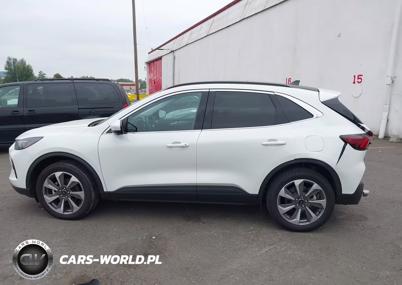 2025 Ford Escape Platinum VIN:1FMCU9JZ2SUA20745 - 15