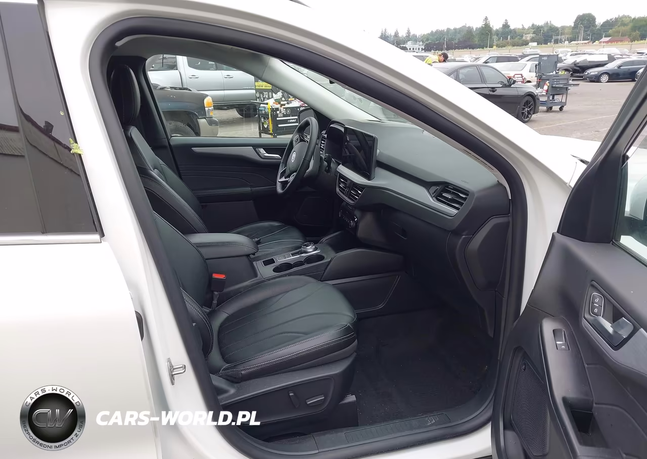 2025 Ford Escape Platinum VIN:1FMCU9JZ2SUA20745 - 5