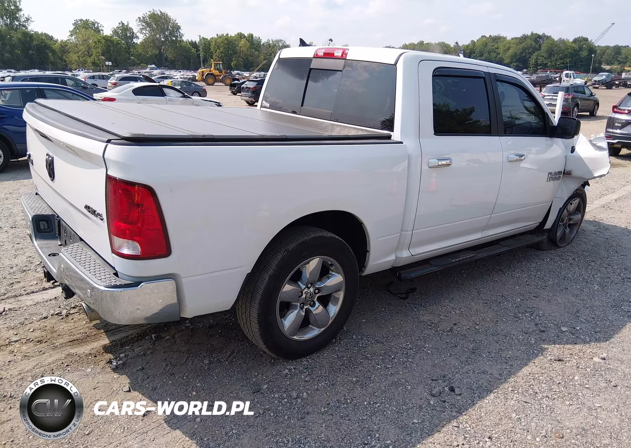 2015 Ram 1500 Big Horn VIN:1C6RR7LT8FS788977 - 4