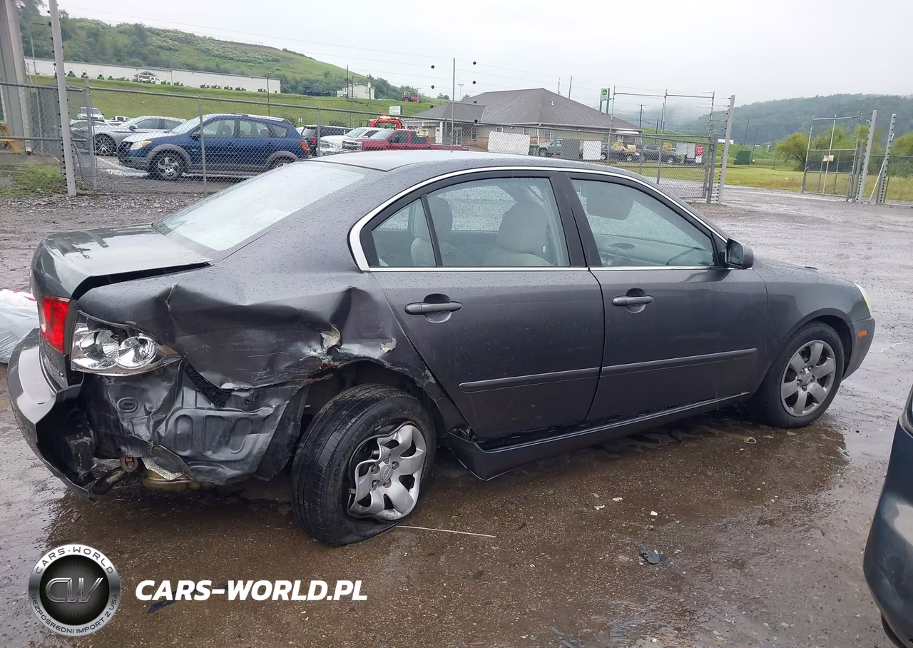 2007 Kia Optima Lx VIN:KNAGE123775159671 - 13