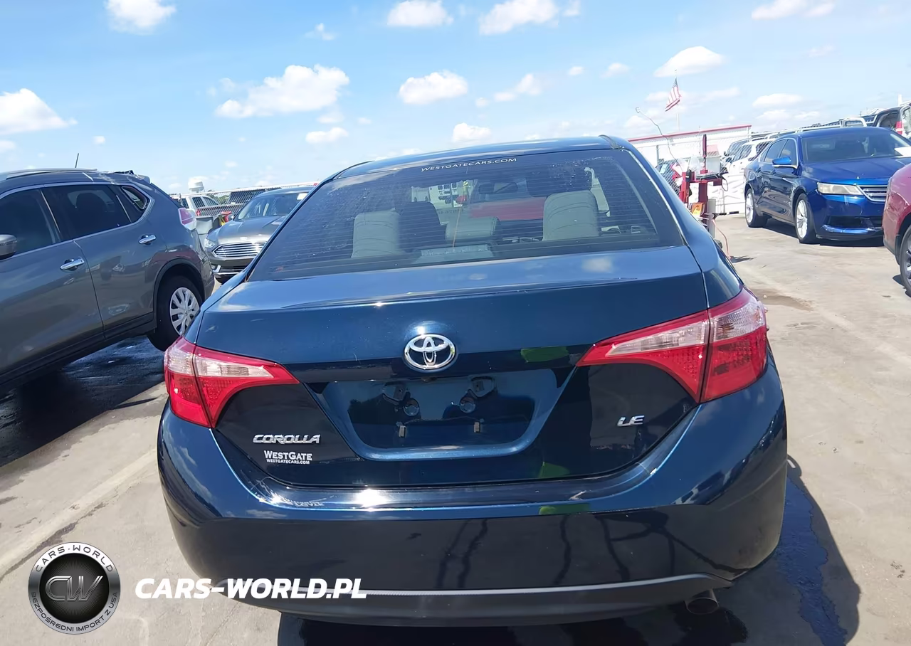 2018 Toyota Corolla Le VIN:2T1BURHE8JC038858 - 16