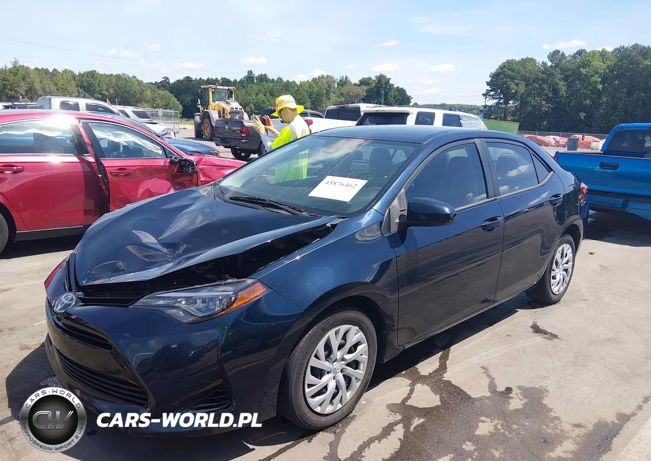 2018 Toyota Corolla Le VIN:2T1BURHE8JC038858 - 2