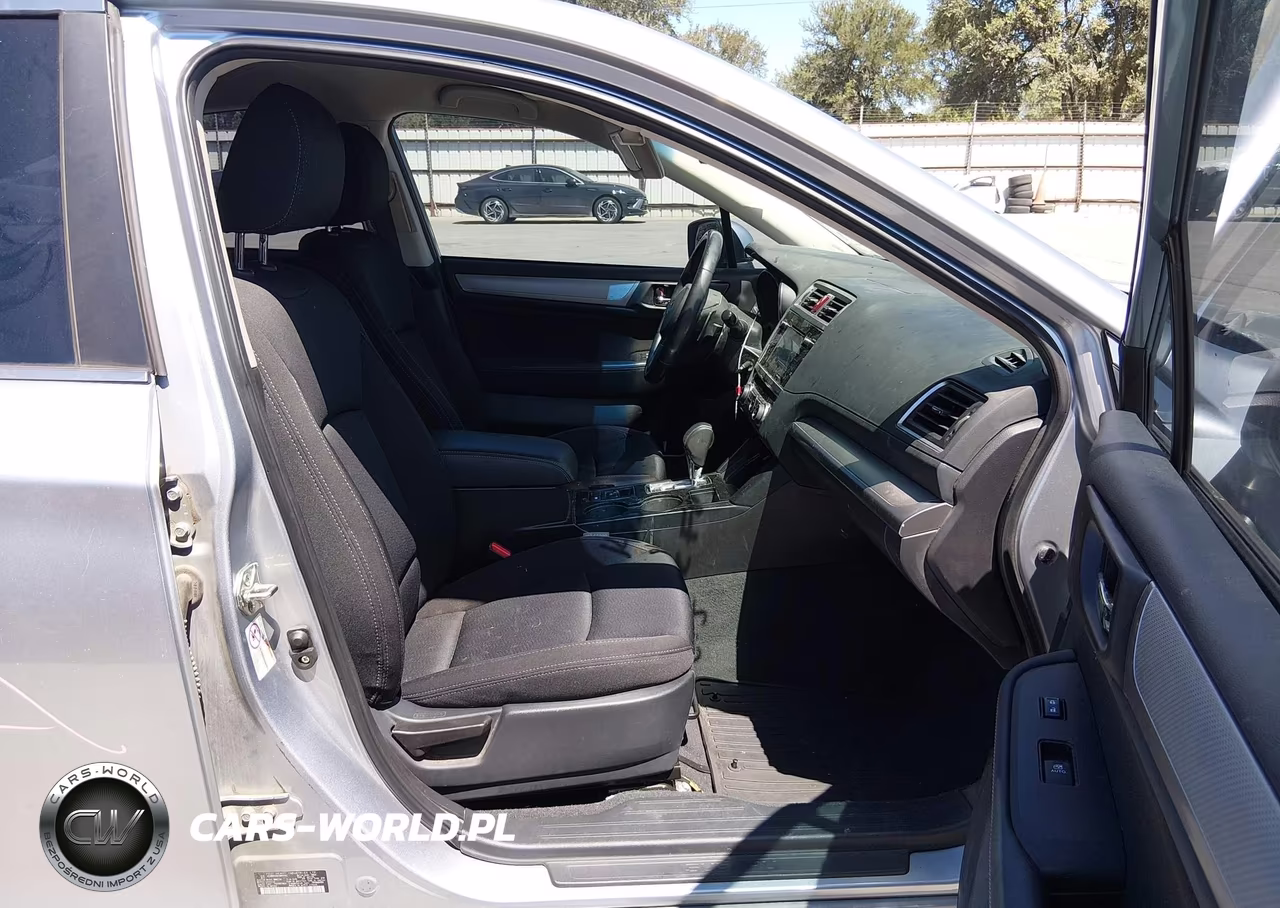 2017 Subaru Legacy 2.5I Premium VIN:4S3BNAC65H3043792 - 5