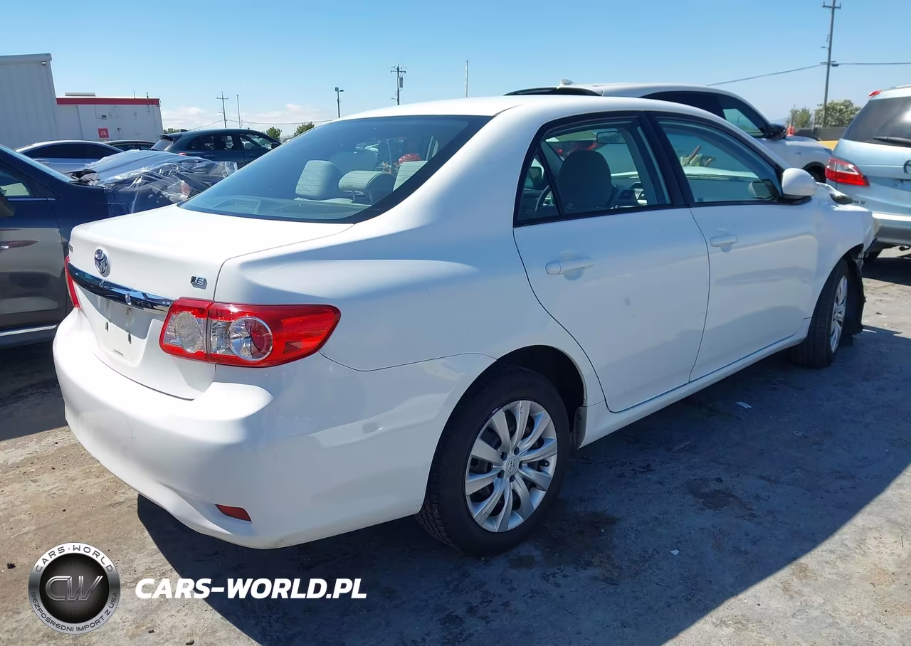 2012 Toyota Corolla Le VIN:2T1BU4EE0CC758049 - 4