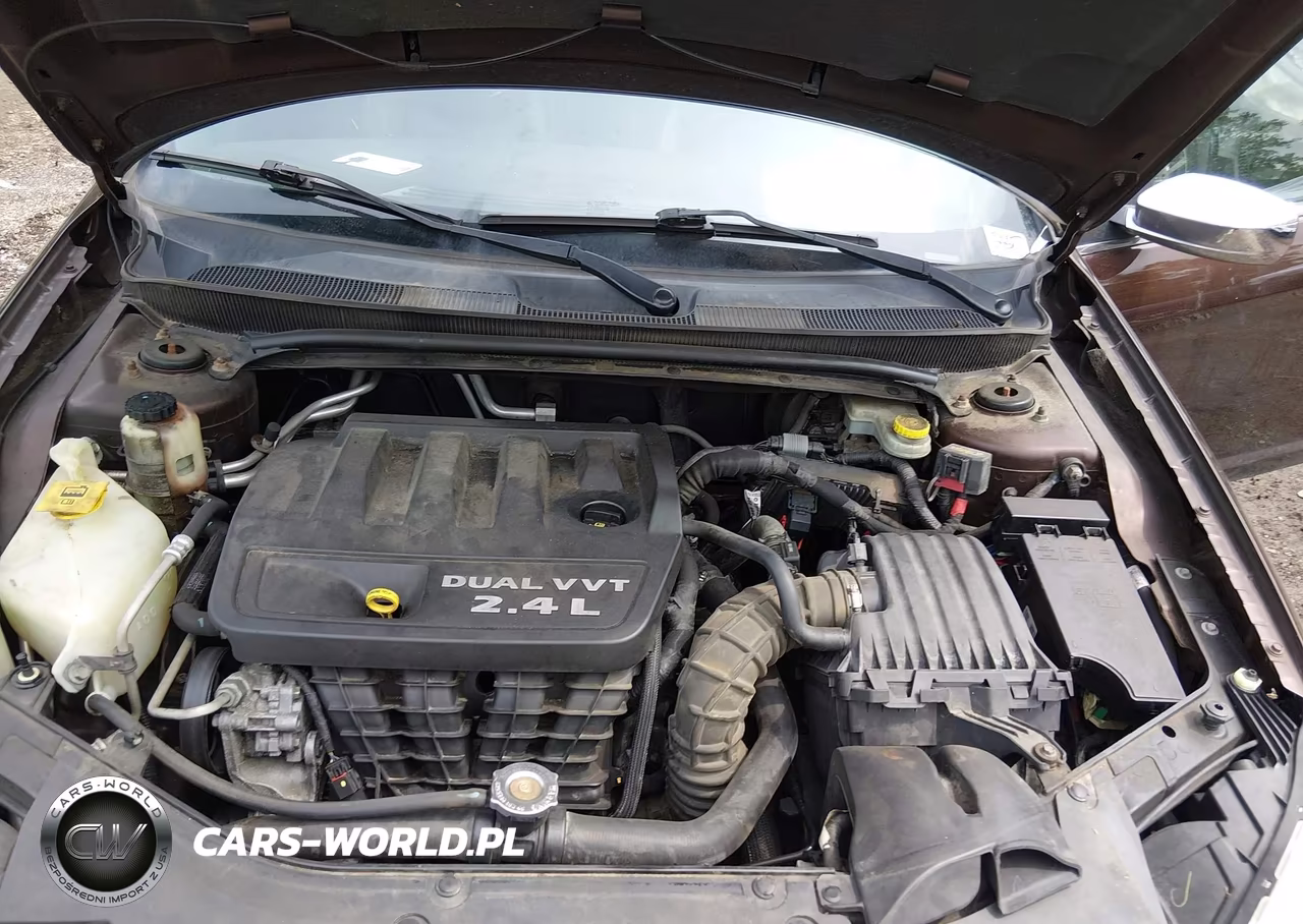 2012 Chrysler 200 Limited VIN:1C3CCBCB8CN293302 - 10