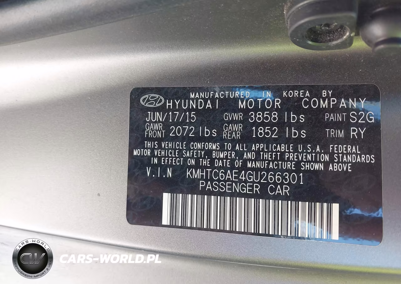 2016 Hyundai Veloster Turbo VIN:KMHTC6AE4GU266301 - 9