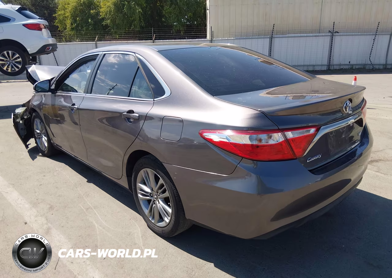 2015 Toyota Camry Se VIN:4T1BF1FK1FU966070 - 3