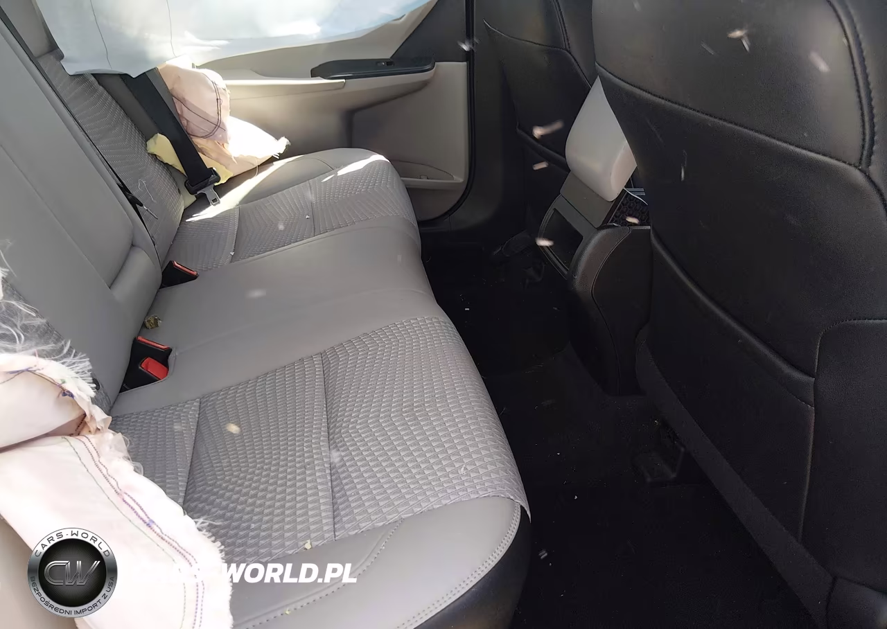 2015 Toyota Camry Se VIN:4T1BF1FK1FU966070 - 8