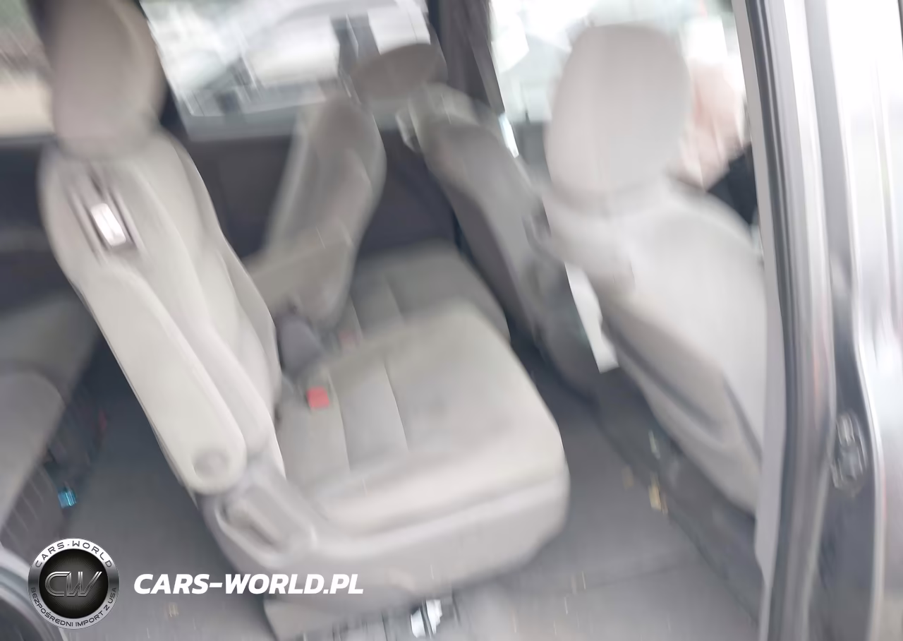 2010 Honda Odyssey Lx VIN:5FNRL3H22AB109696 - 8