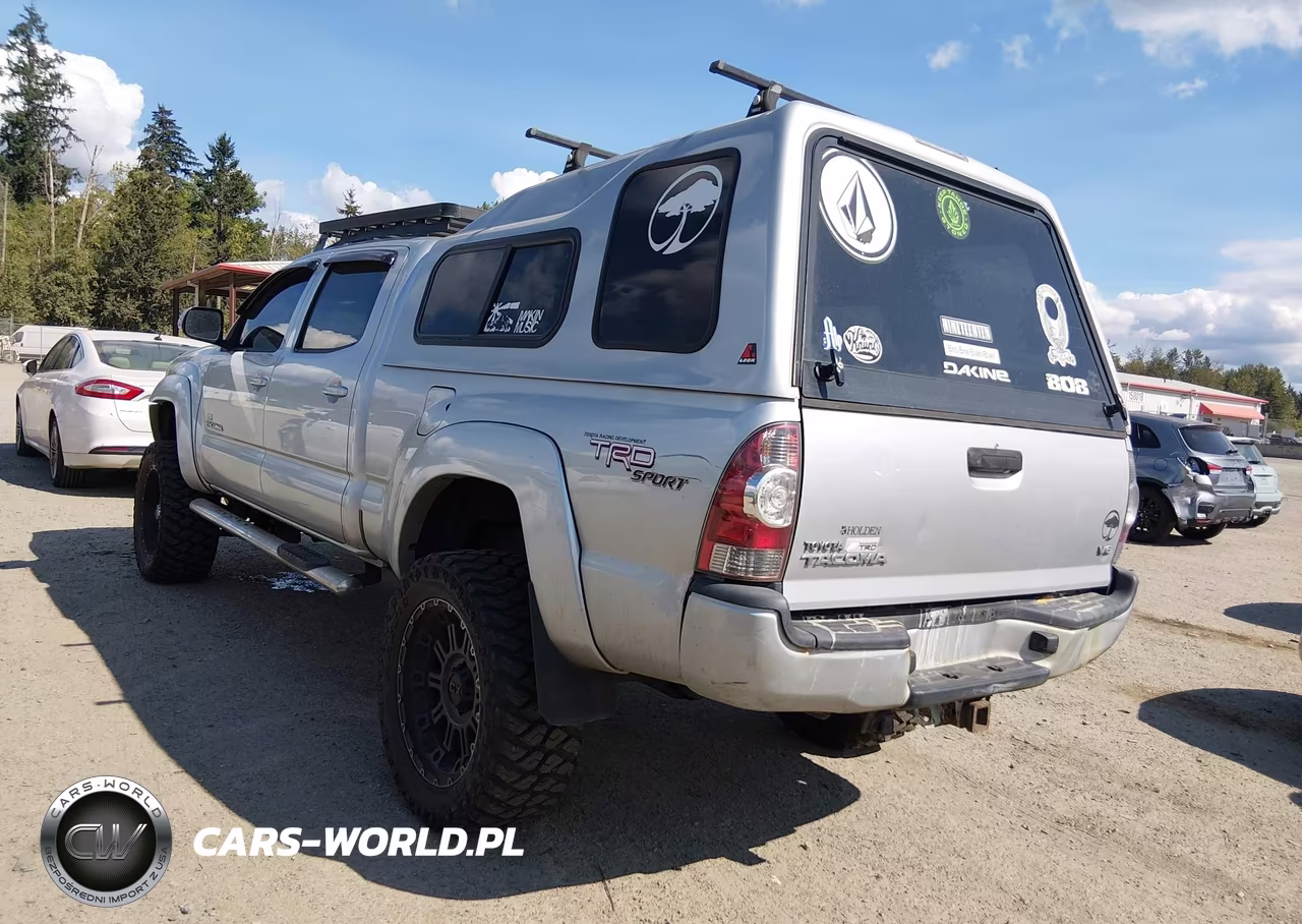 2013 Toyota Tacoma V6 VIN:5TFMU4FN3DX018635 - 3