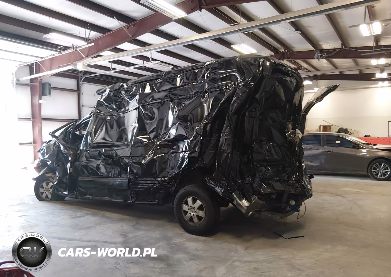2016 Mercedes-Benz Sprinter 2500 High Roof VIN:WD3PE8DD0GP271812 - 14