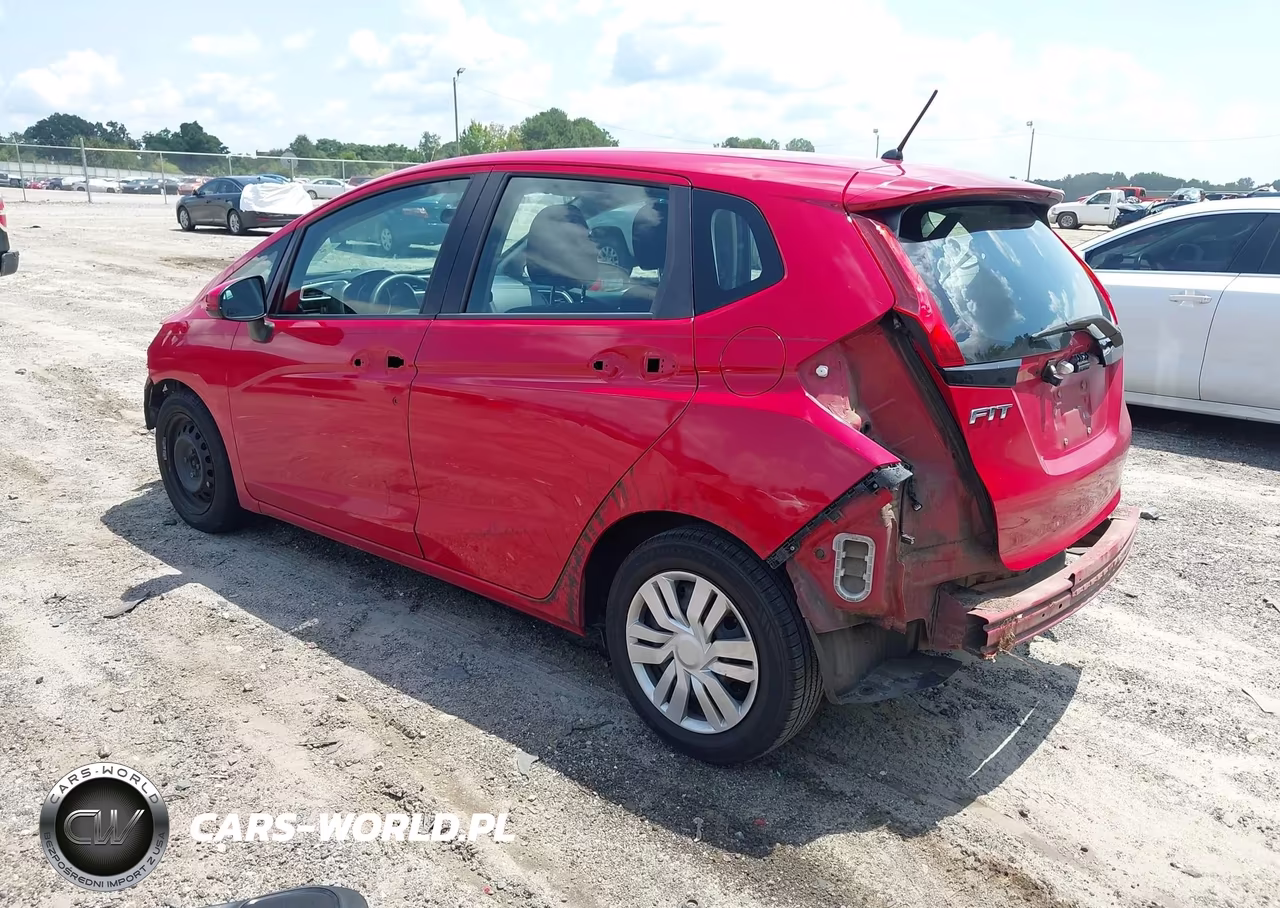 2015 Honda Fit Lx VIN:3HGGK5H59FM715968 - 3