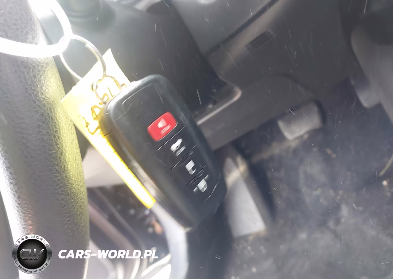 2021 Toyota Corolla Hybrid Le VIN:JTDEAMDE8MJ032758 - 11
