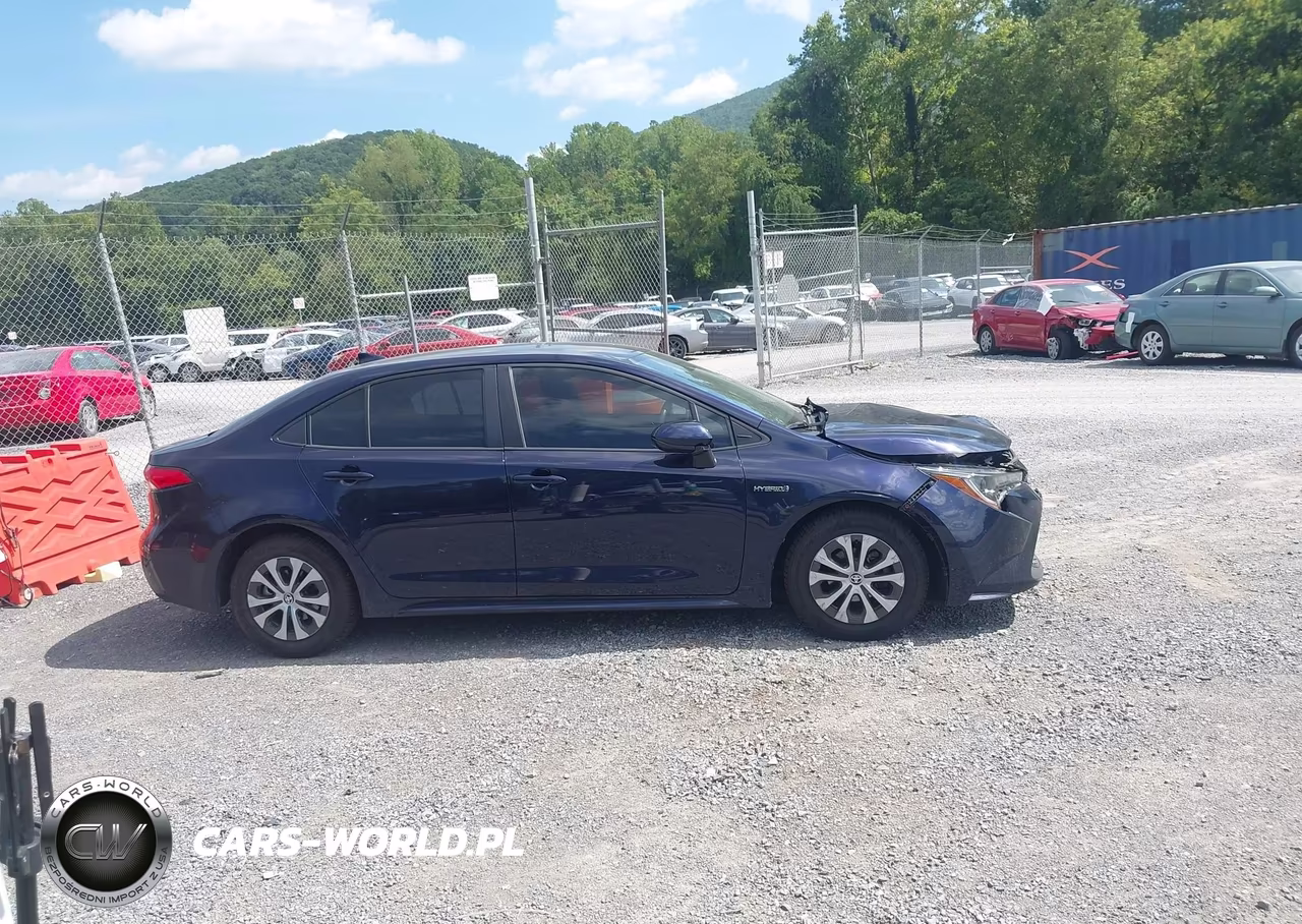 2021 Toyota Corolla Hybrid Le VIN:JTDEAMDE8MJ032758 - 13