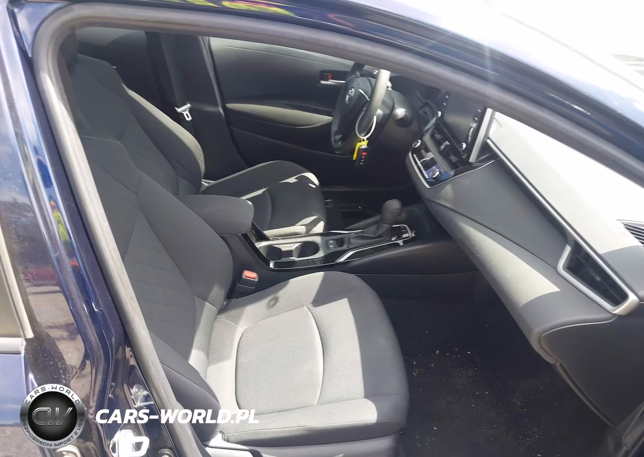 2021 Toyota Corolla Hybrid Le VIN:JTDEAMDE8MJ032758 - 5