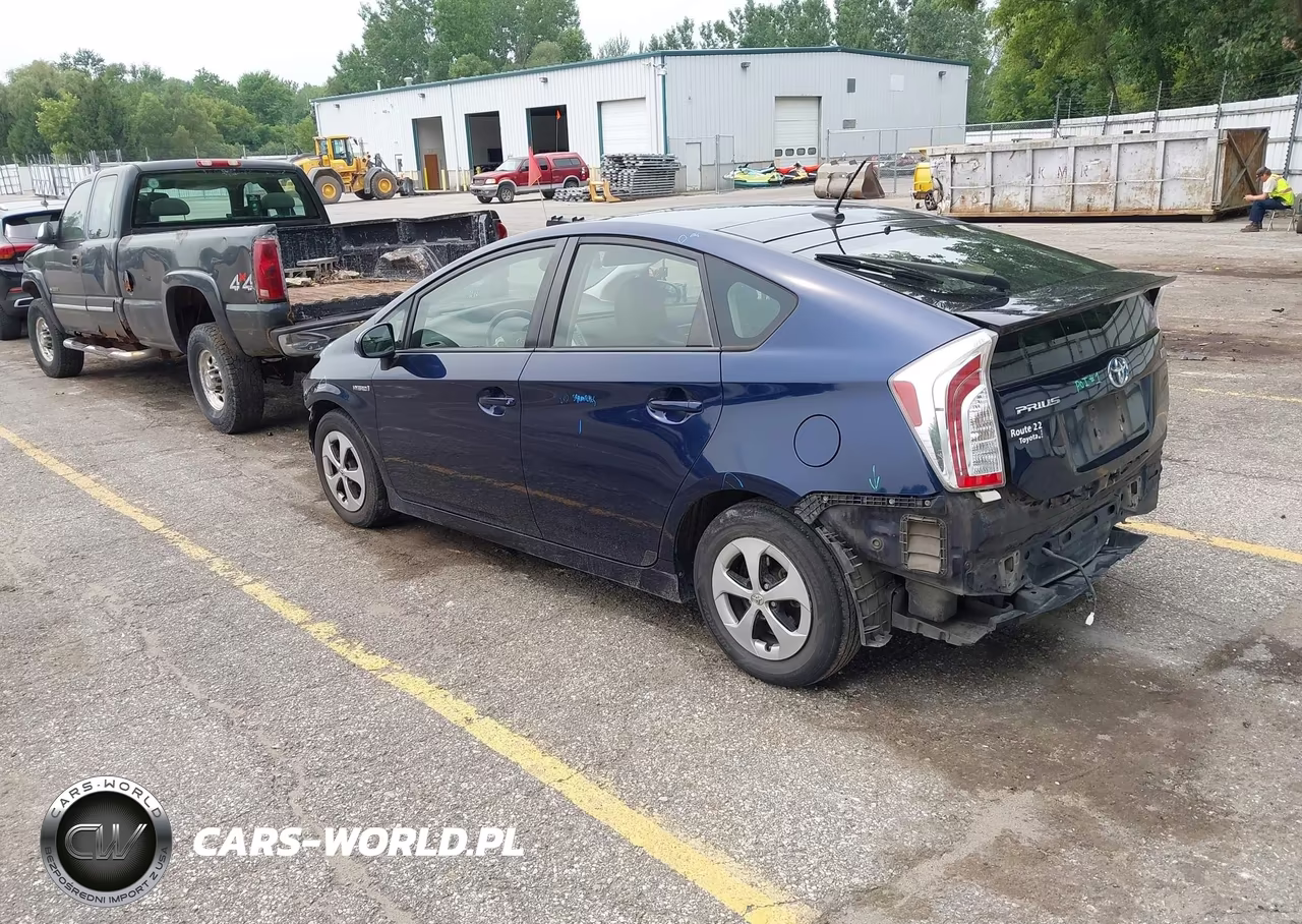 2013 Toyota Prius Four VIN:JTDKN3DU9D1640961 - 3