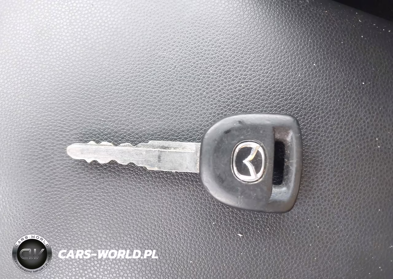2005 Mazda Mazda3 I VIN:JM1BK12F351307528 - 11