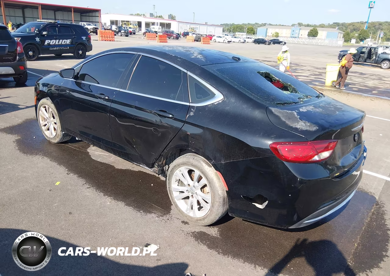 2015 Chrysler 200 Limited VIN:1C3CCCAB2FN743930 - 3