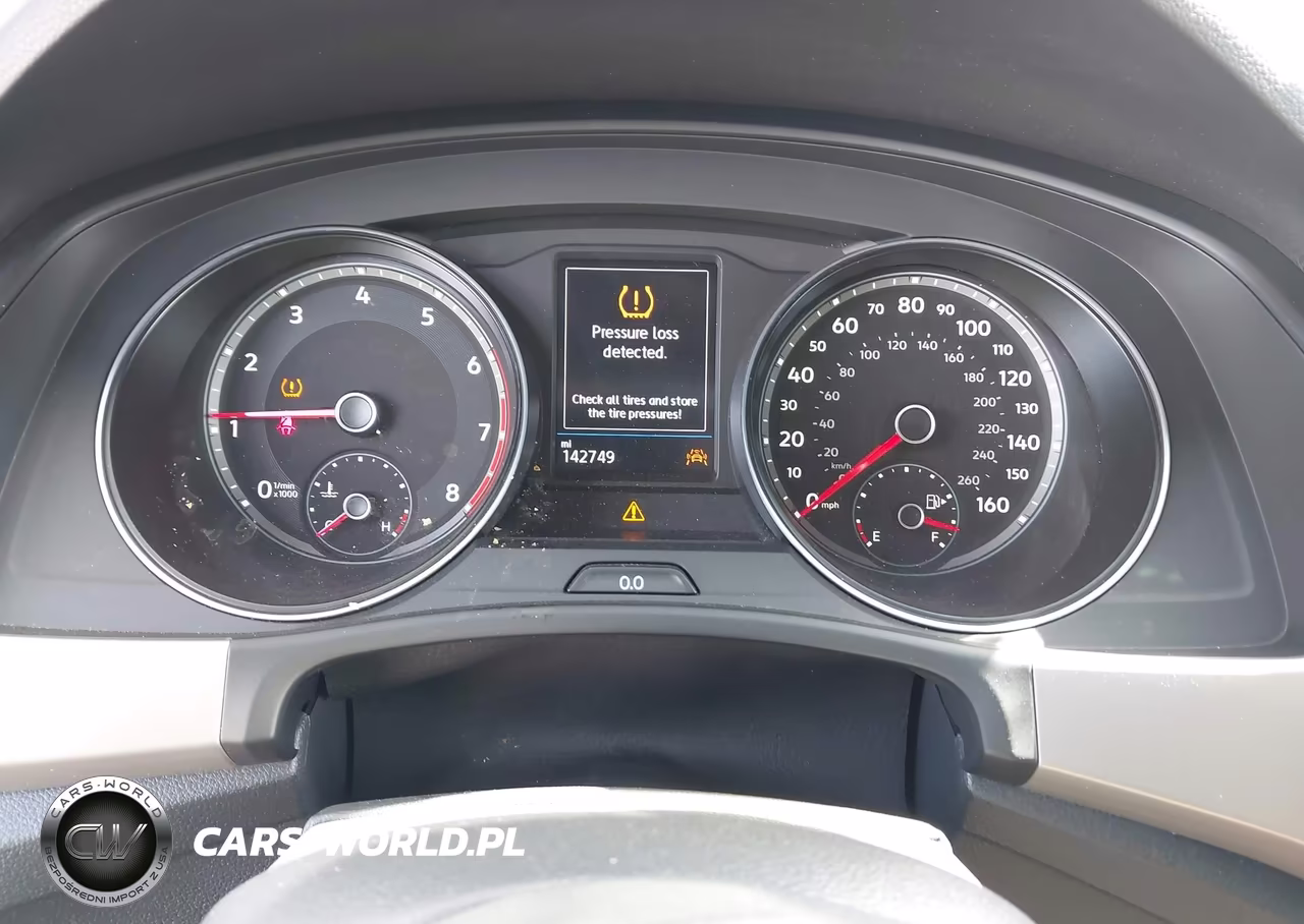 2020 Volkswagen Atlas Cross Sport 3.6L V6 Se W-Technology-3.6L V6 Se W-Technology R-Line VIN:1V2YE2CA3LC223753 - 7