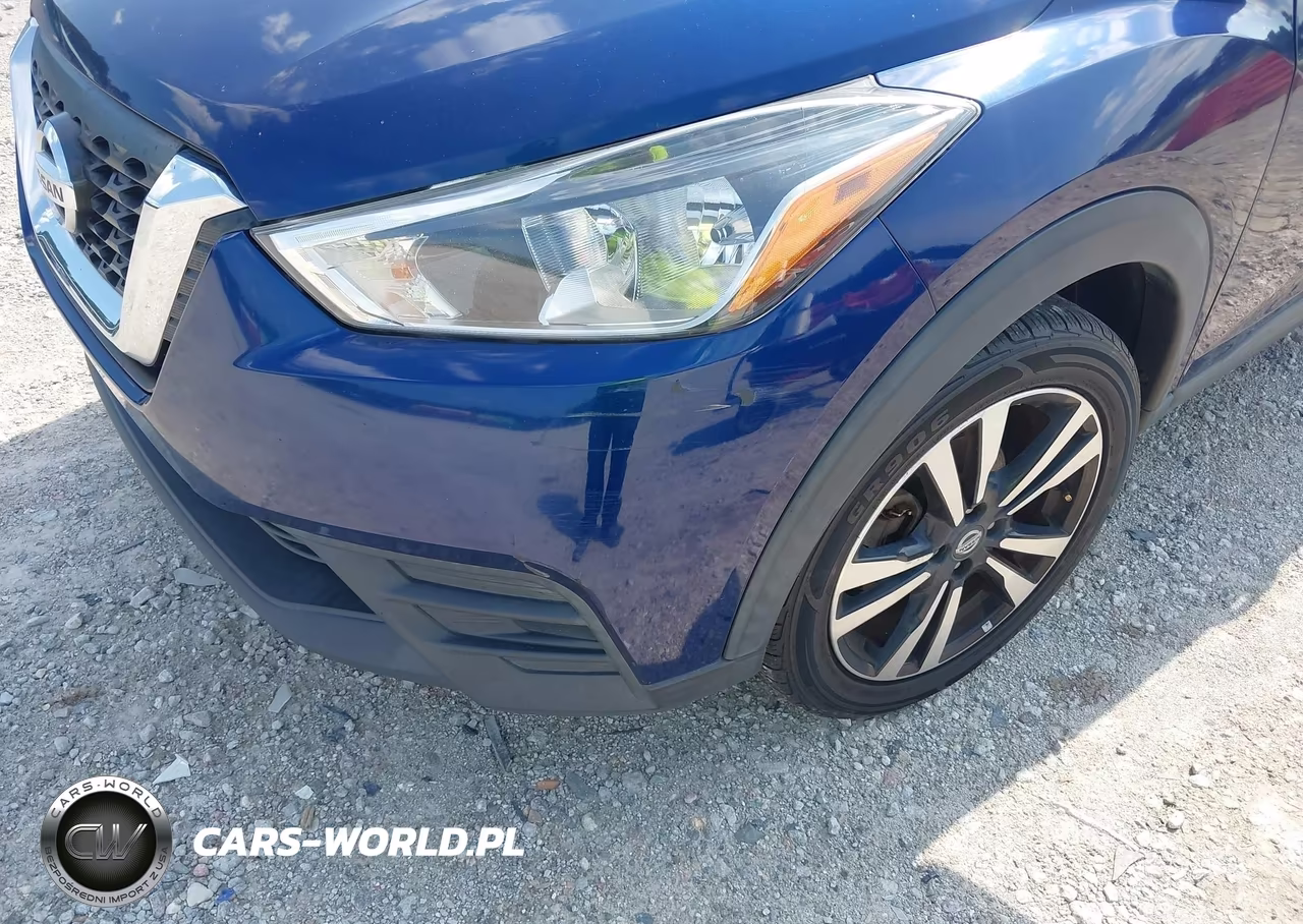 2019 Nissan Kicks Sv VIN:3N1CP5CU6KL552356 - 6