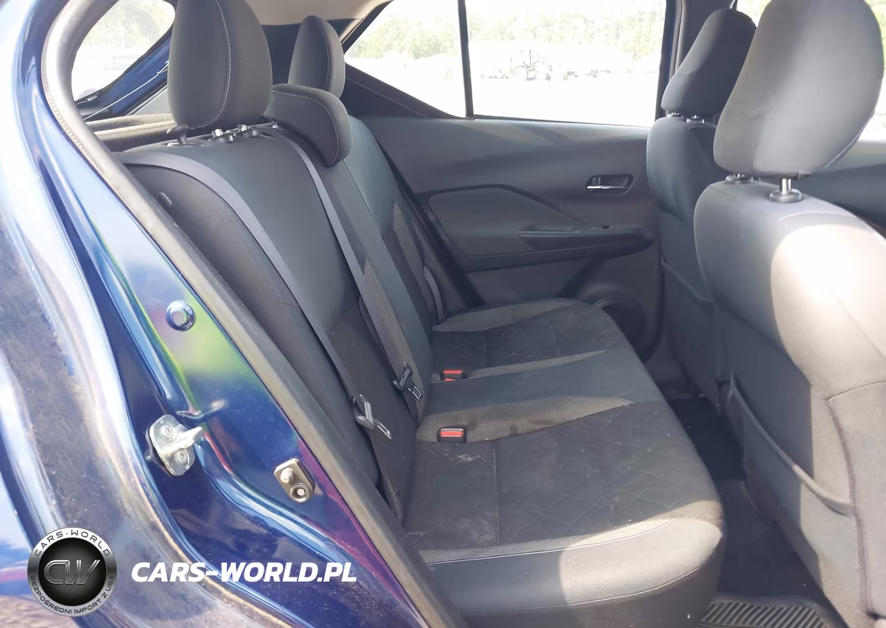 2019 Nissan Kicks Sv VIN:3N1CP5CU6KL552356 - 8
