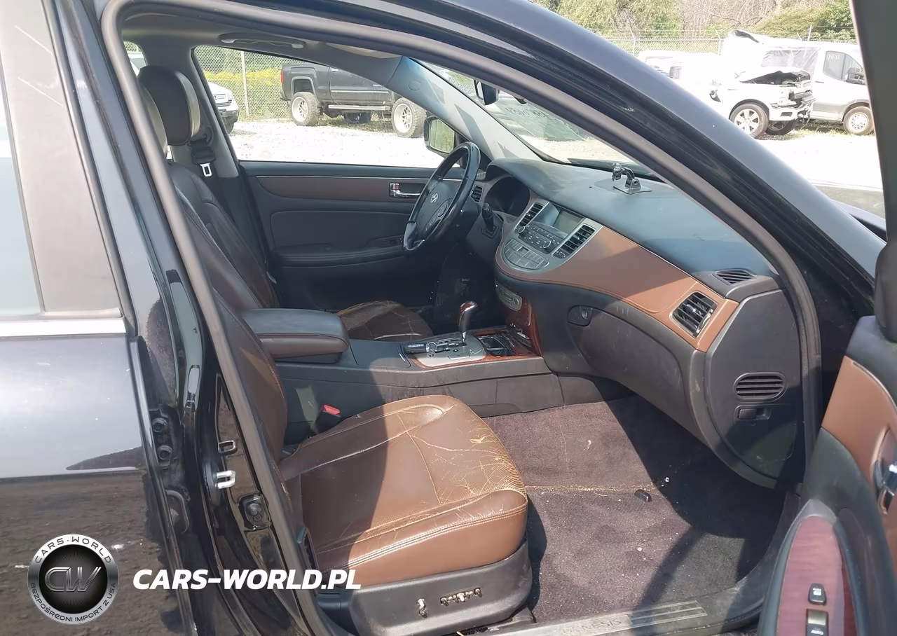 2010 Hyundai Genesis 3.8 VIN:KMHGC4DE0AU089576 - 5