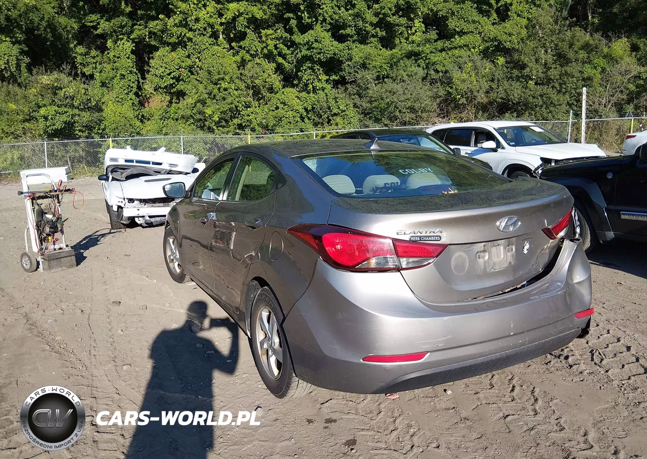 2014 Hyundai Elantra Se VIN:5NPDH4AE3EH520019 - 3
