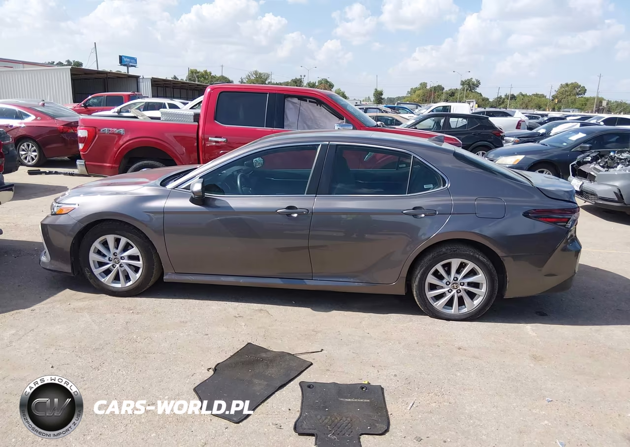2022 Toyota Camry Le VIN:4T1C11AK8NU640002 - 14