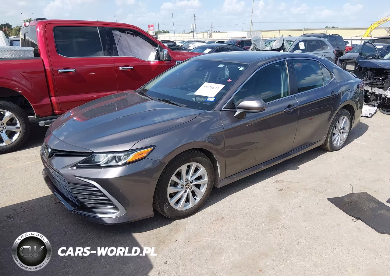 2022 Toyota Camry Le VIN:4T1C11AK8NU640002 - 2
