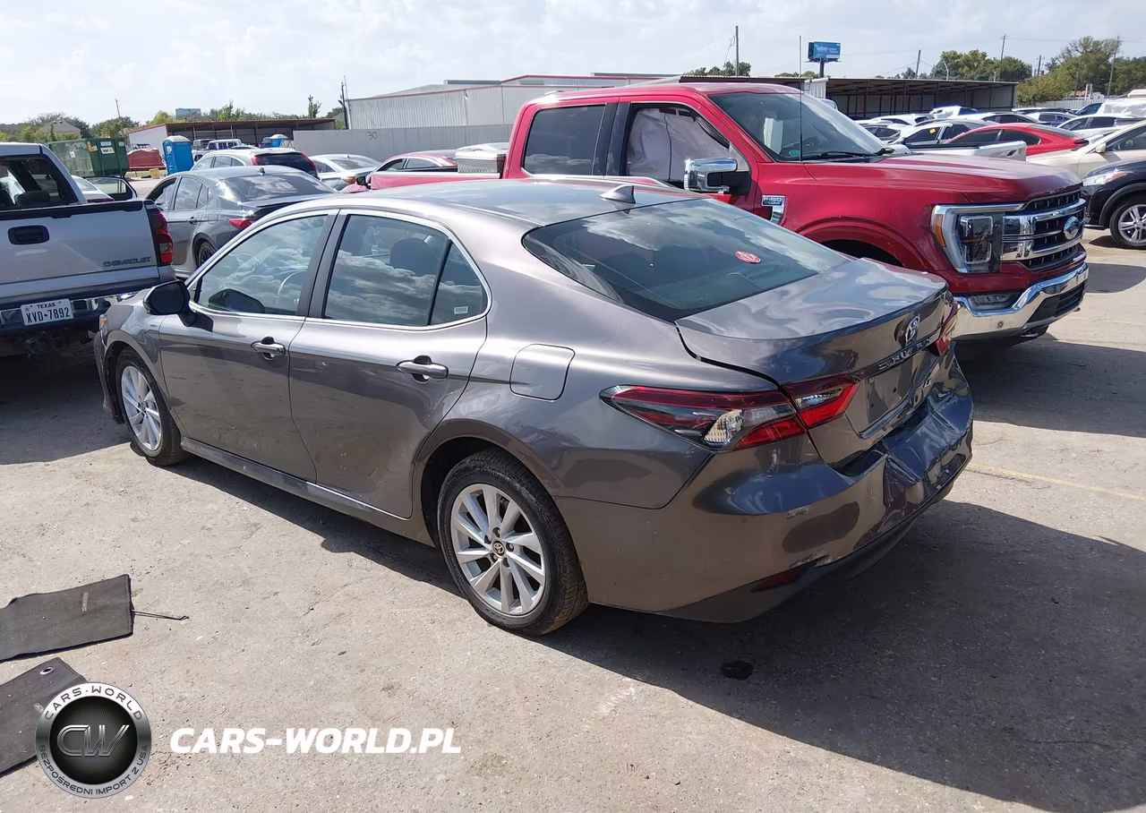 2022 Toyota Camry Le VIN:4T1C11AK8NU640002 - 3