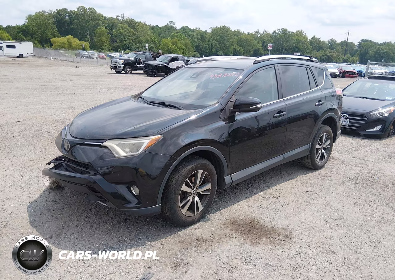 2018 Toyota Rav4 Xle VIN:2T3RFREVXJW826320 - 2
