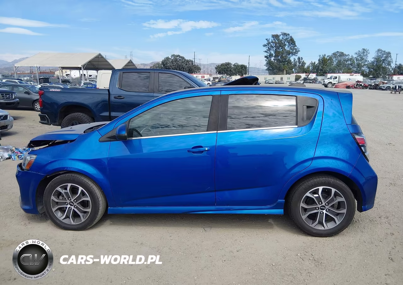 2020 Chevrolet Sonic Fwd Lt 5-Door VIN:1G1JD6SBXL4102468 - 14