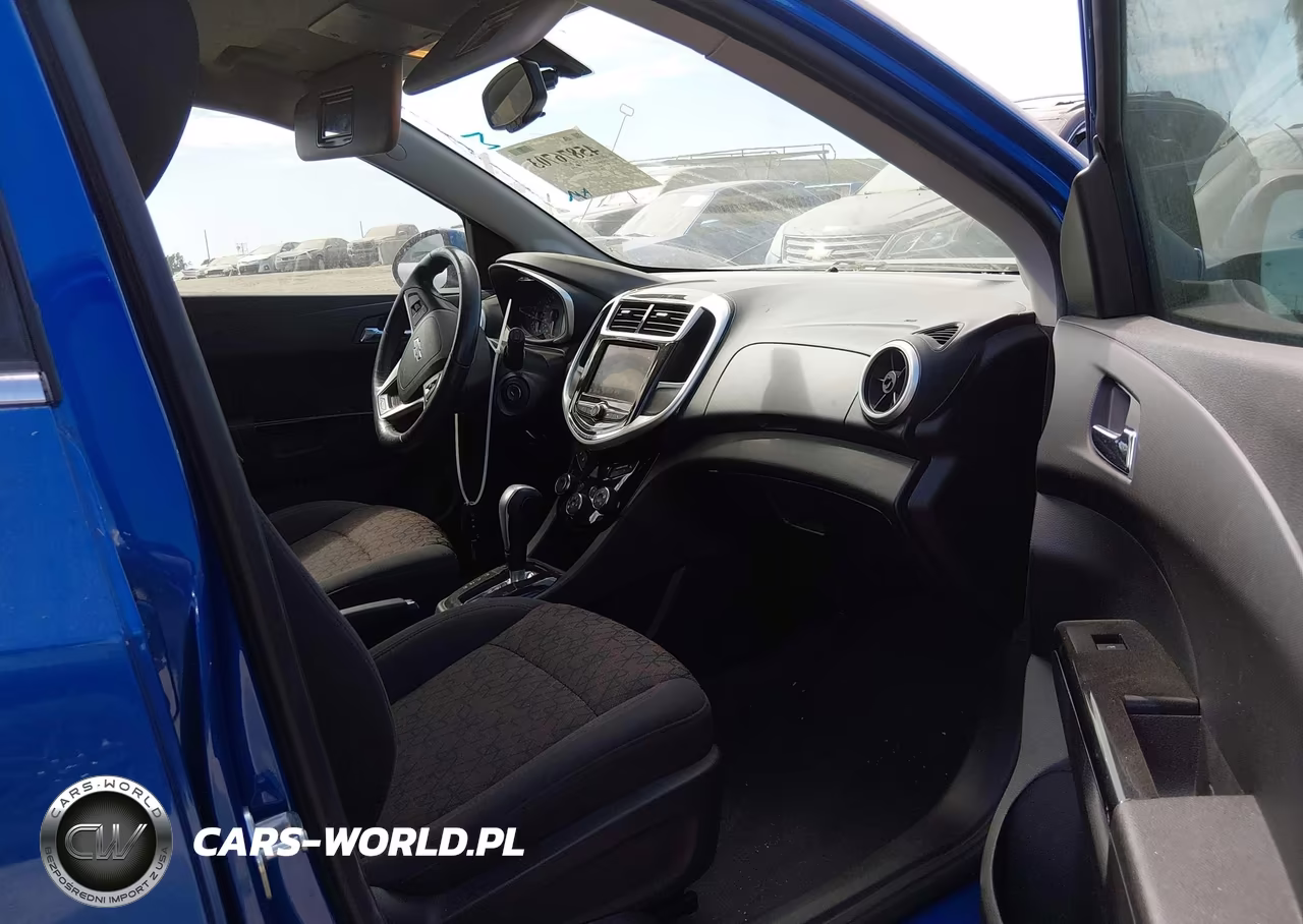 2020 Chevrolet Sonic Fwd Lt 5-Door VIN:1G1JD6SBXL4102468 - 5