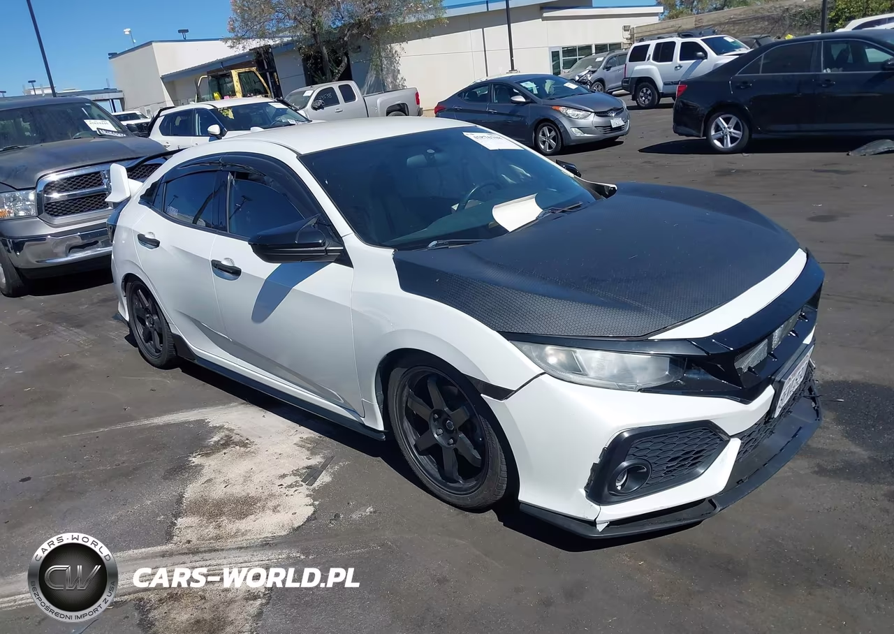 2018 Honda Civic Sport VIN:SHHFK7H46JU423302 - 1