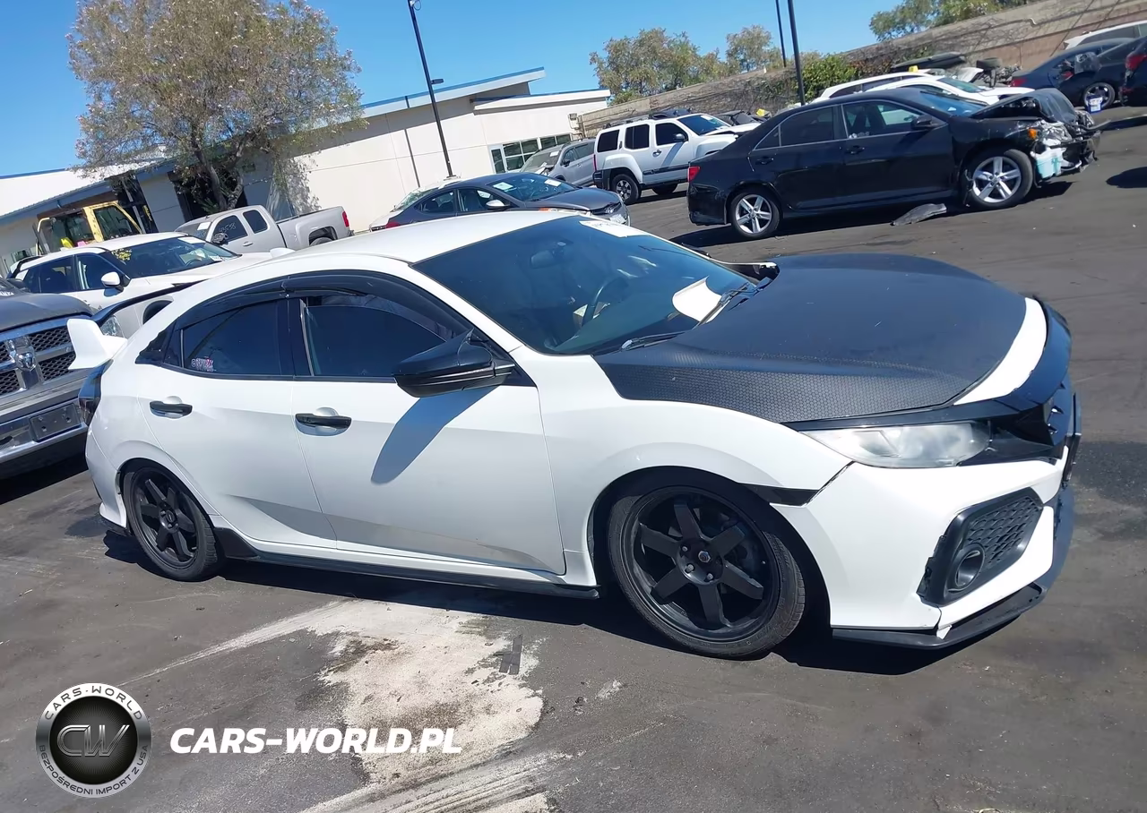 2018 Honda Civic Sport VIN:SHHFK7H46JU423302 - 14